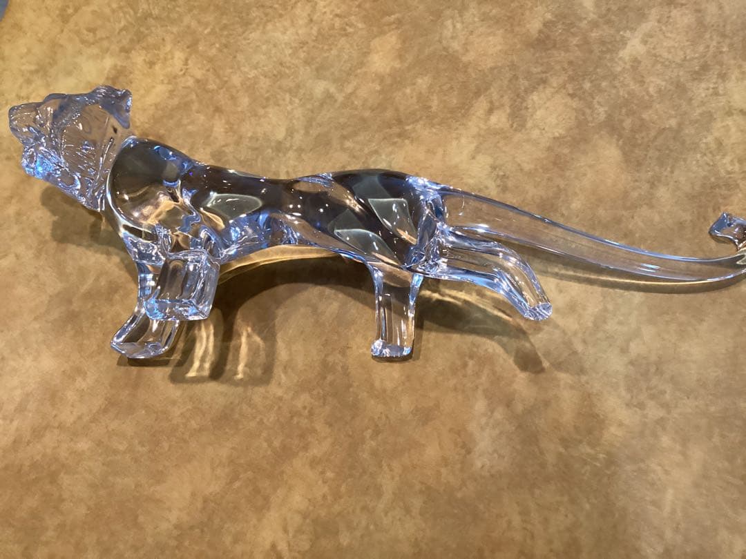 ドーム　クリスタル　ライオン