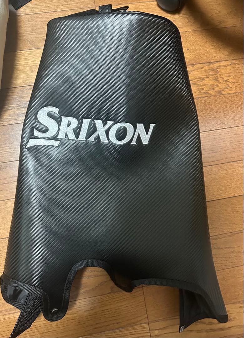 スリクソンキャディバッグ「GGC-S143」