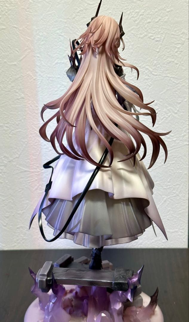 箱破損　アークナイツ　魔王　1/7フィギュア