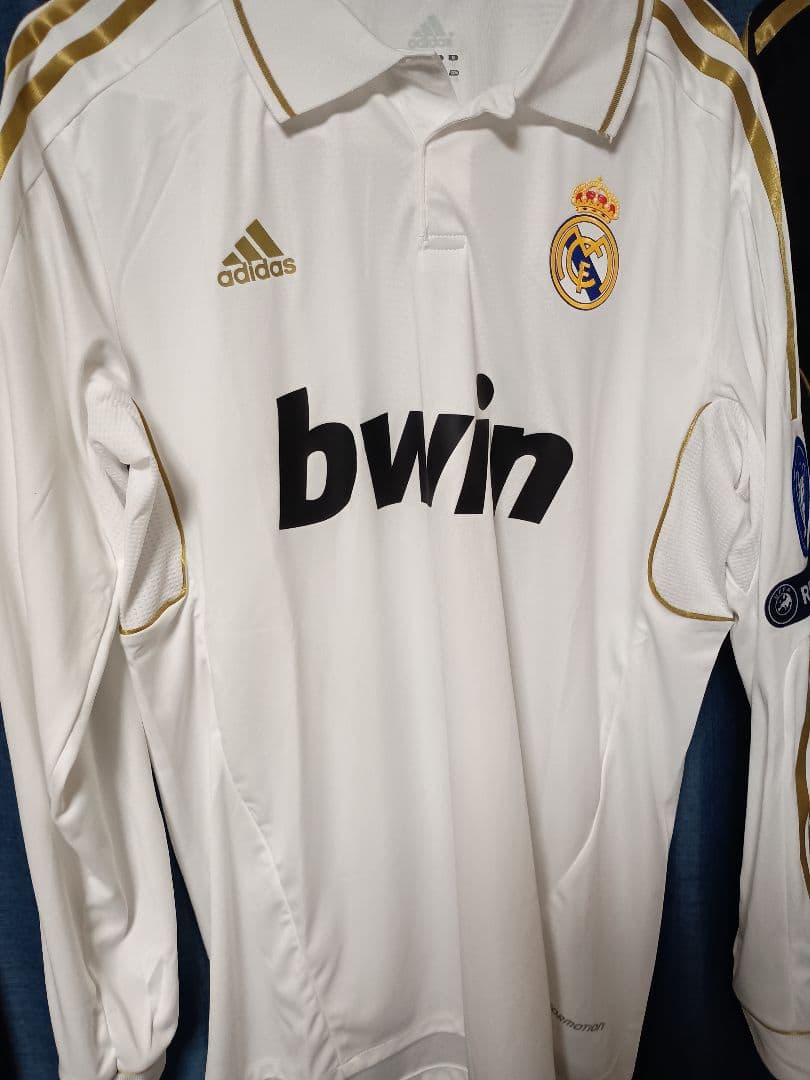 メスト・エジル ユニフォーム レアル・マドリード2011-2012