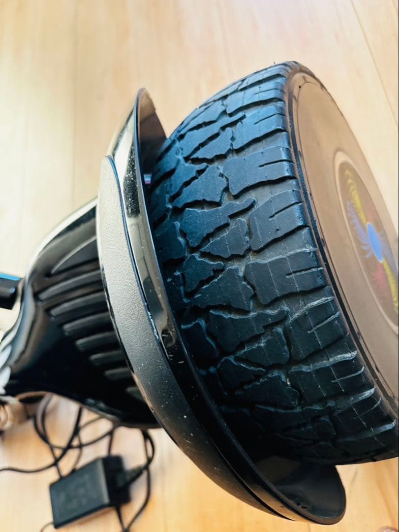 ☆光る・Bluetoothで音楽も☆ 電動スケボー LEDライト付き　ブラック