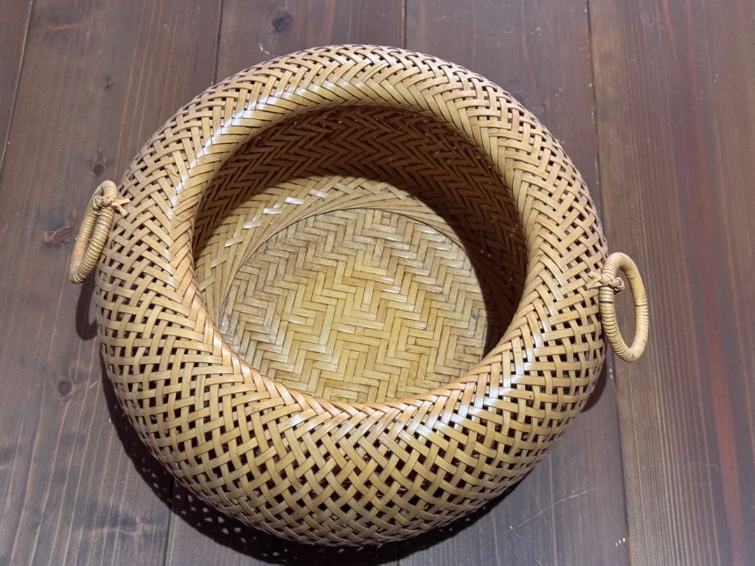 花器　竹製円形