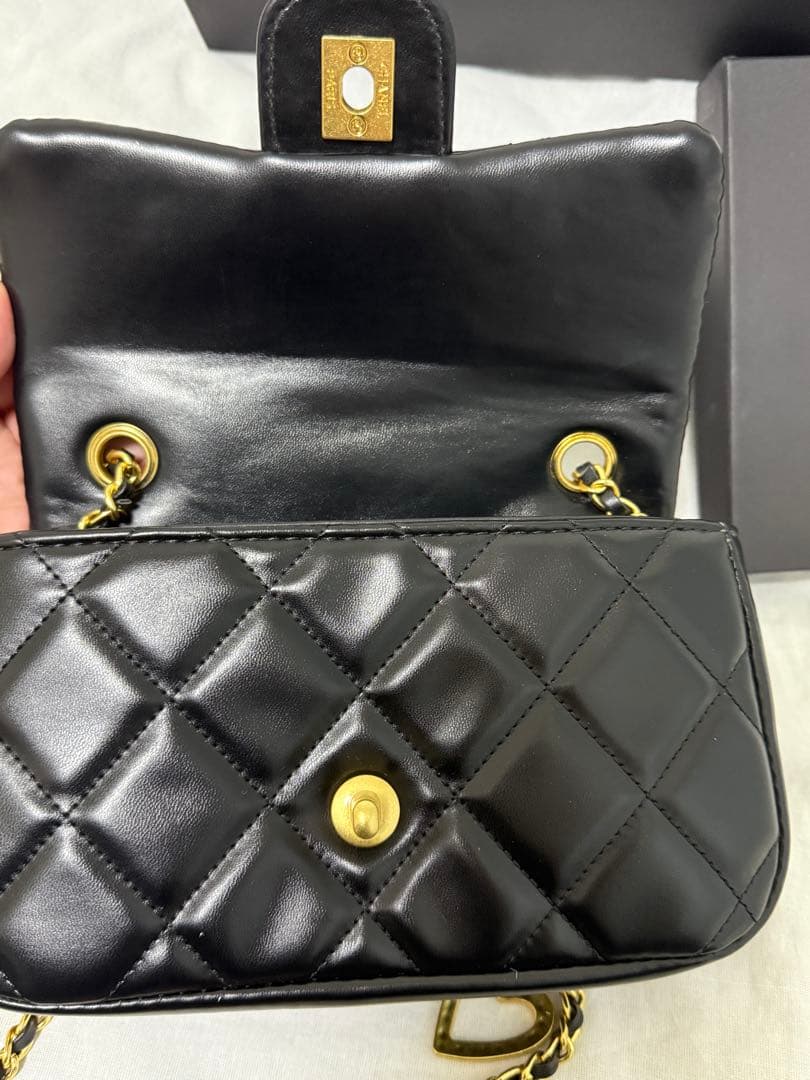 M*i様 CHANEL シャネル ノベルティ ハートチャーム チェーンショルダー