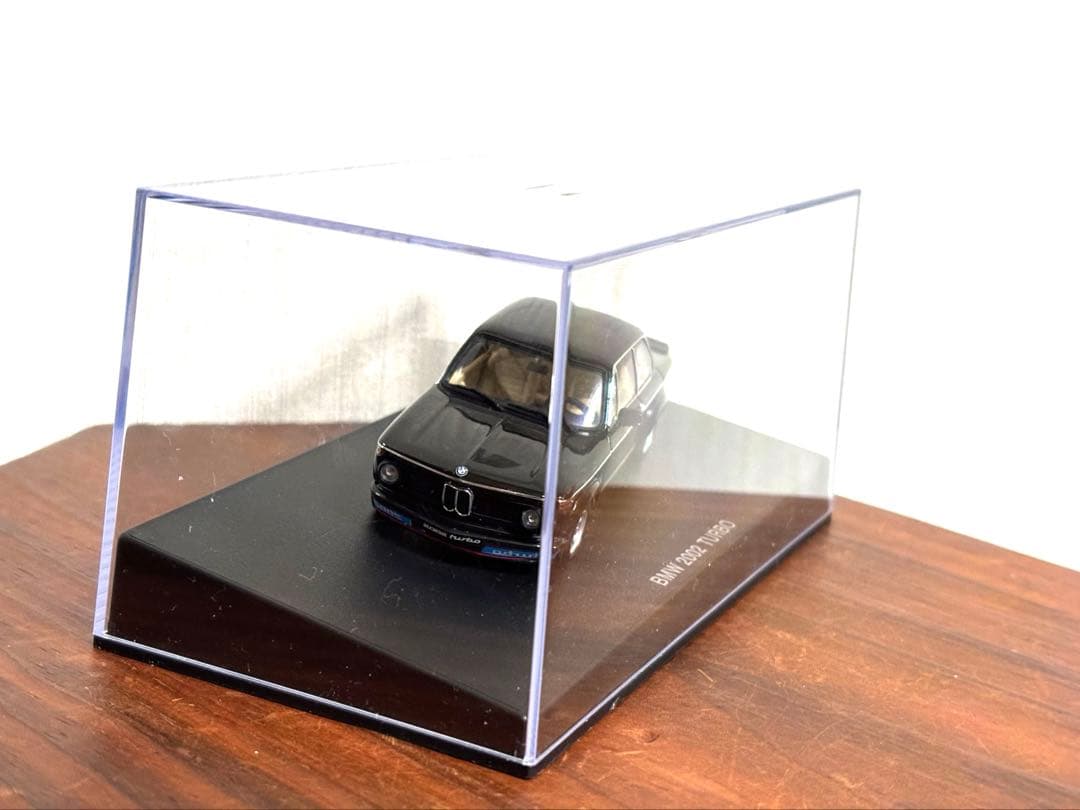  2002 Turbo ミニカー ブラック 1/43