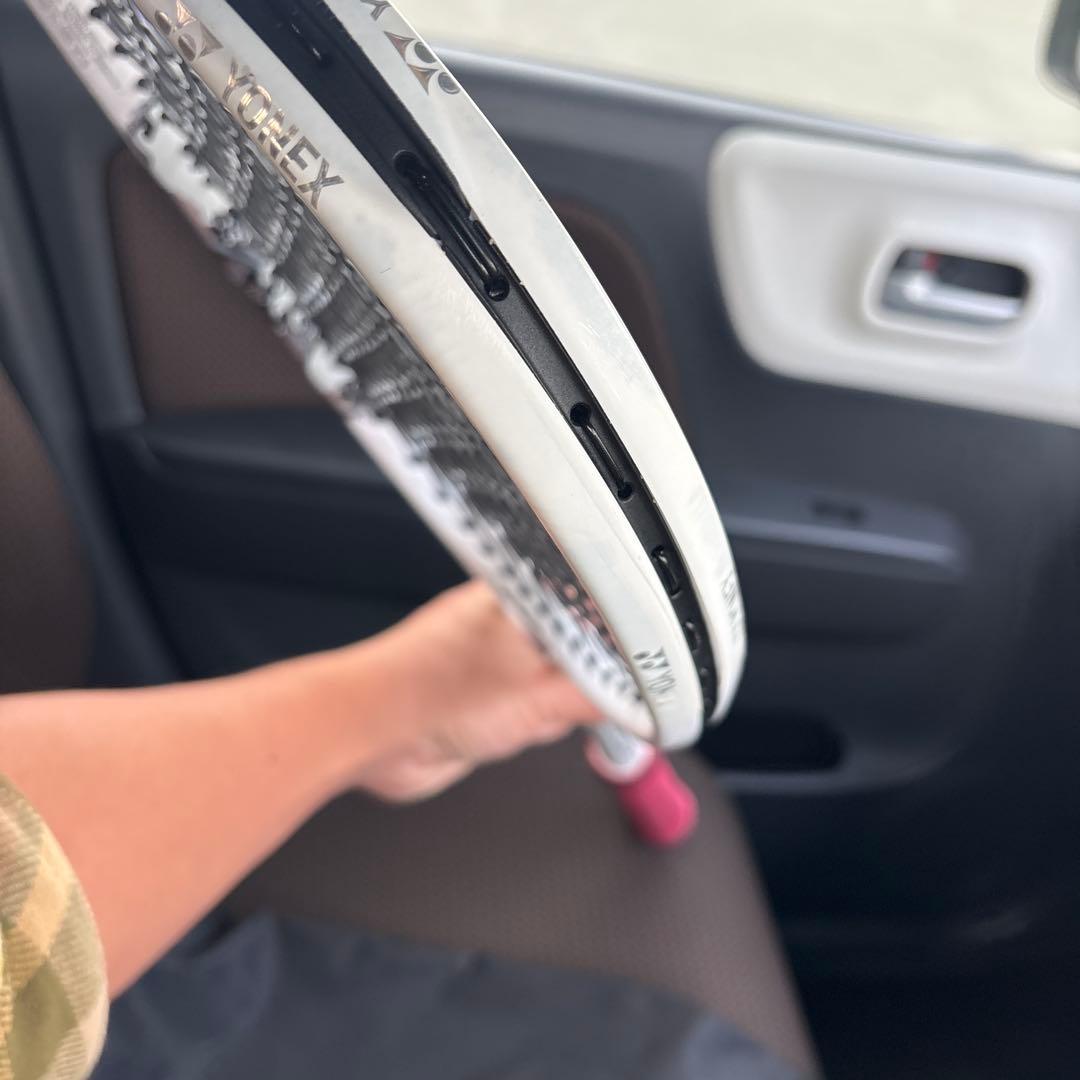 YONEX ジオブレイク 80Gテニスラケットとケース