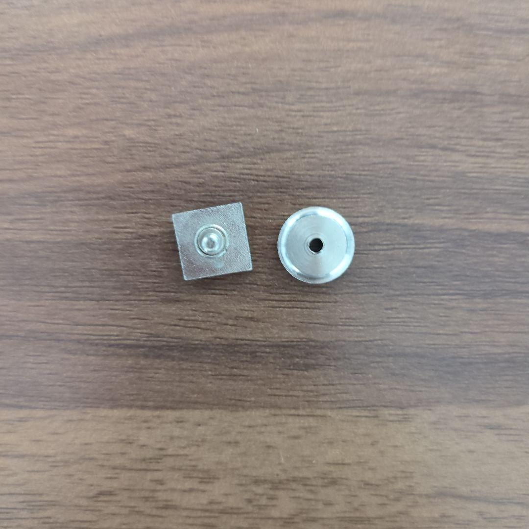 株式会社リクルートの旧社章ピンバッジ