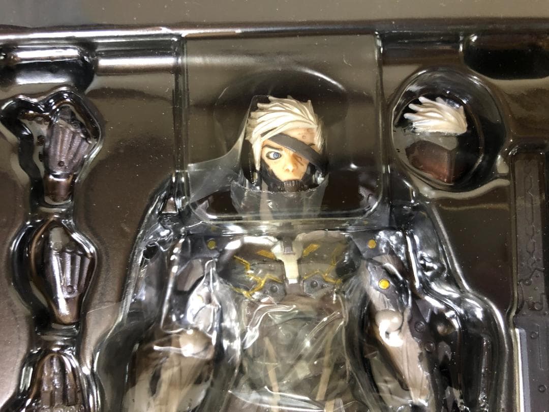 REVOLTECH YAMAGUCHI RAIDEN 140 フィギュア 未使用