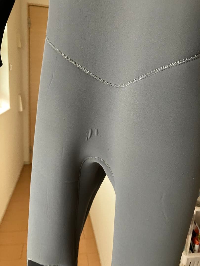 mellow wet suit MLサイズ　3mmジャーフル