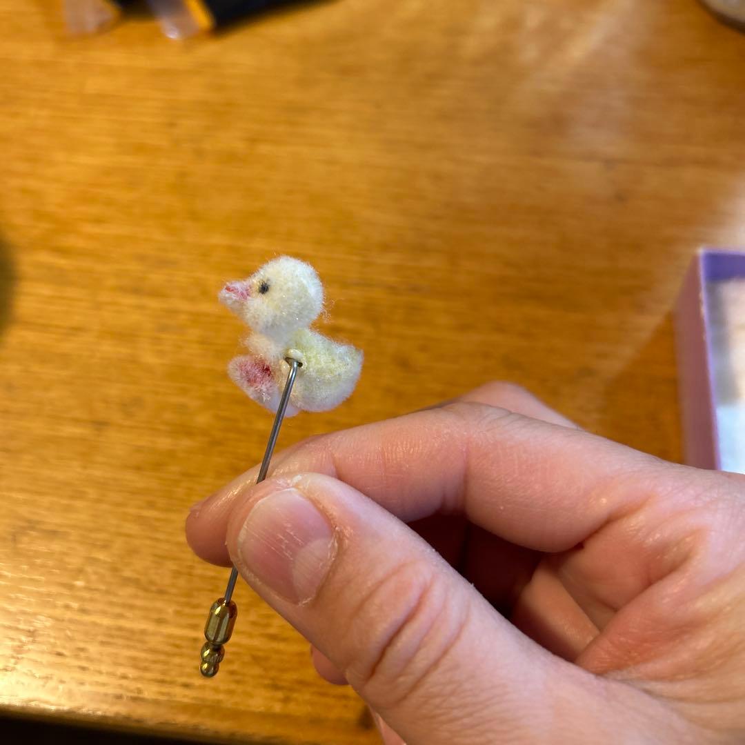 【お値下げ】激レアレトロ1970年代のディズニーランドみにくいアヒルの子ブローチ