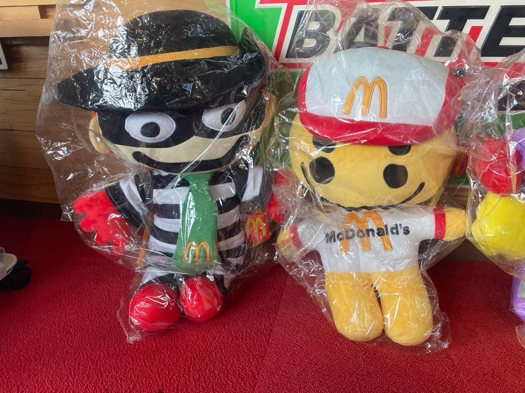 マクドナルドCactus Plant Flea Marketコラボぬいぐるみ4体