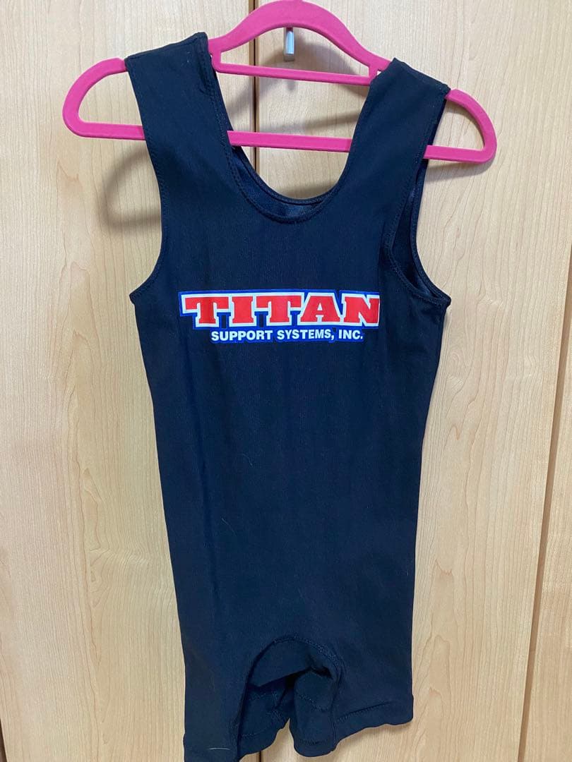 TITAN タイタン トライアンフ シングレット Sサイズ　一回のみ使用