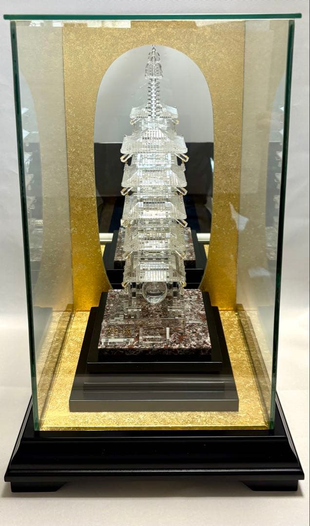 #伝統工芸士 田中保山作 水晶製 『五重塔』　オブジェ　彫刻