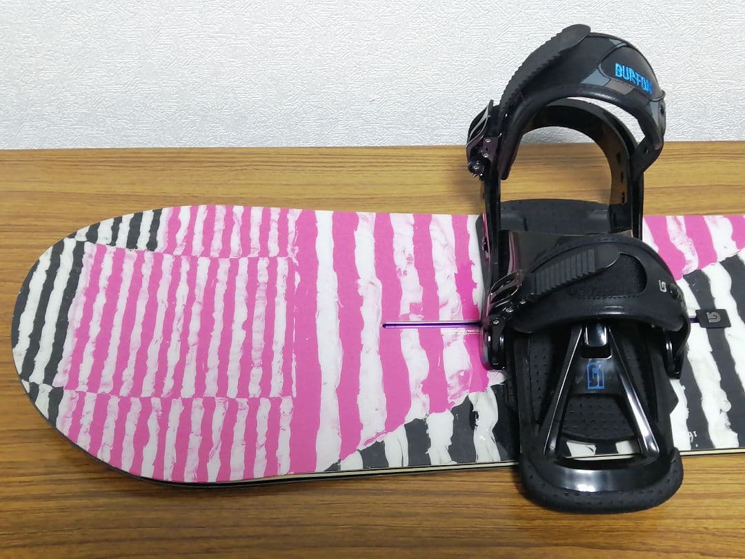 BURTON FEATHER V-ROCKER 140 ビンディング付き