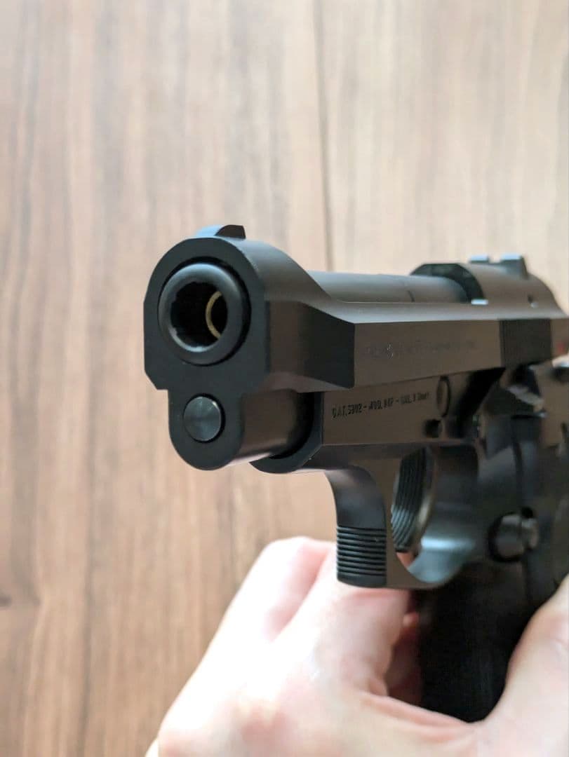 ウエスタンアームズ ベレッタM84FS カーボンブラックHW