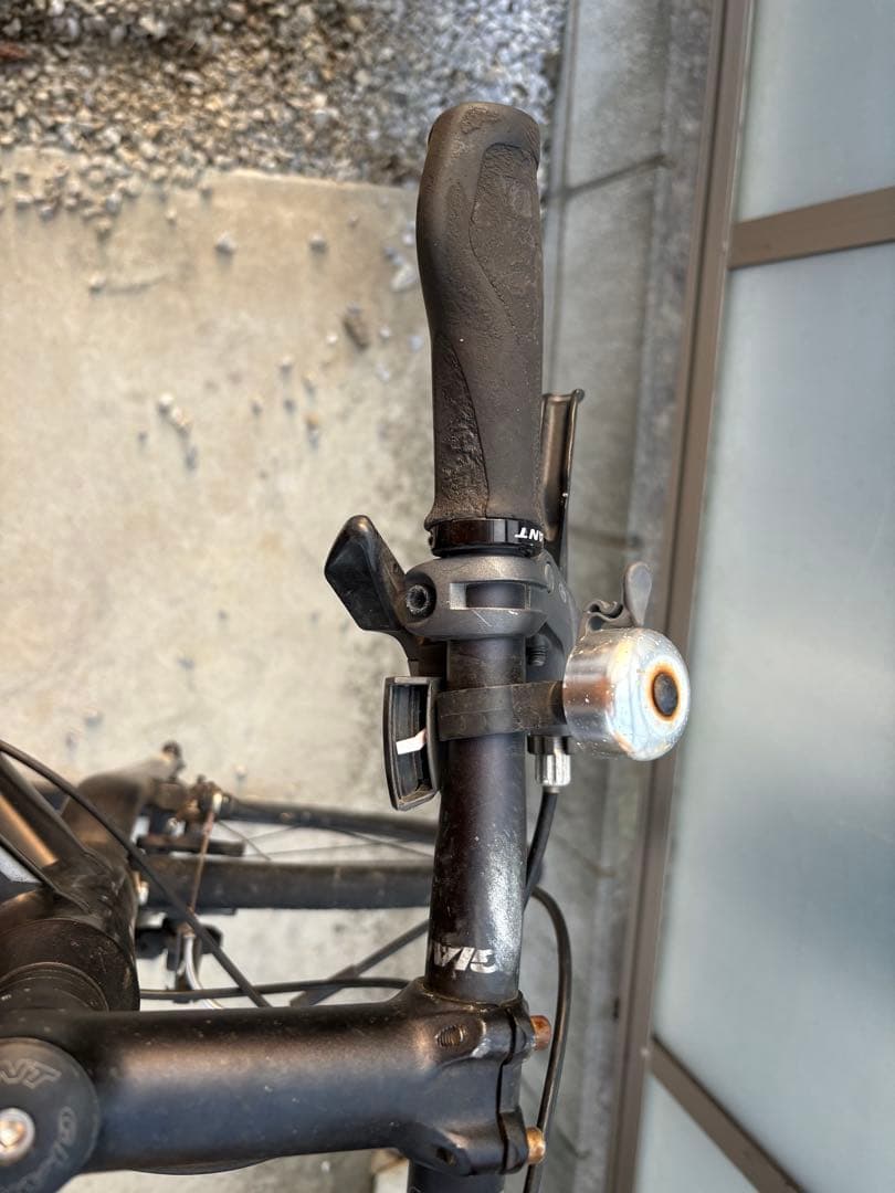 こっけ　　　　　　　　　　　GIANT ESCAPER X Mサイズ