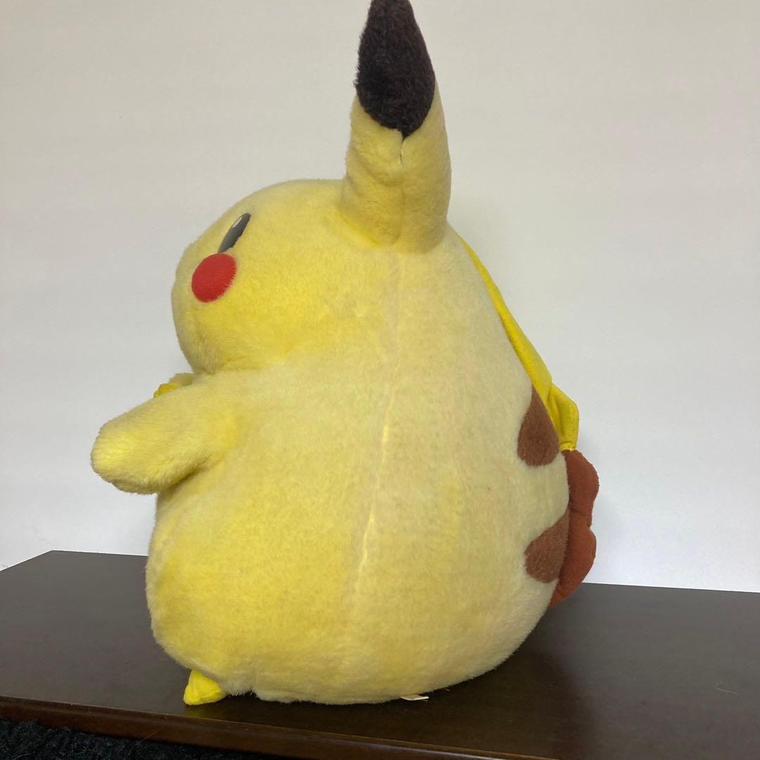 ピカチュウ　ぬいぐるみ