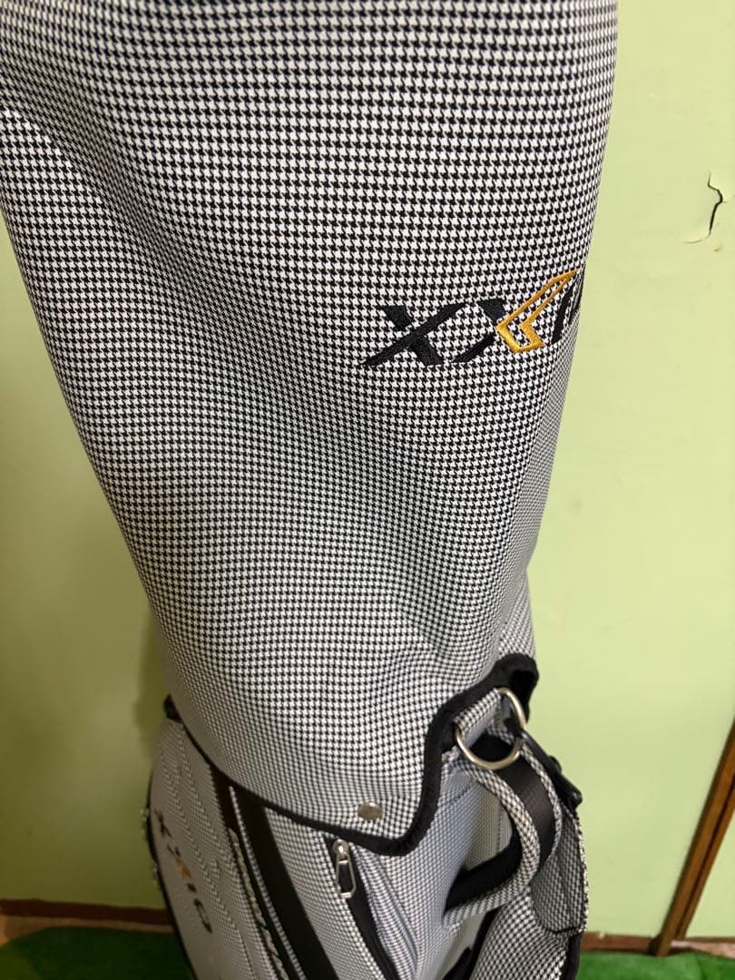 ゼクシオ　キャディーバッグ