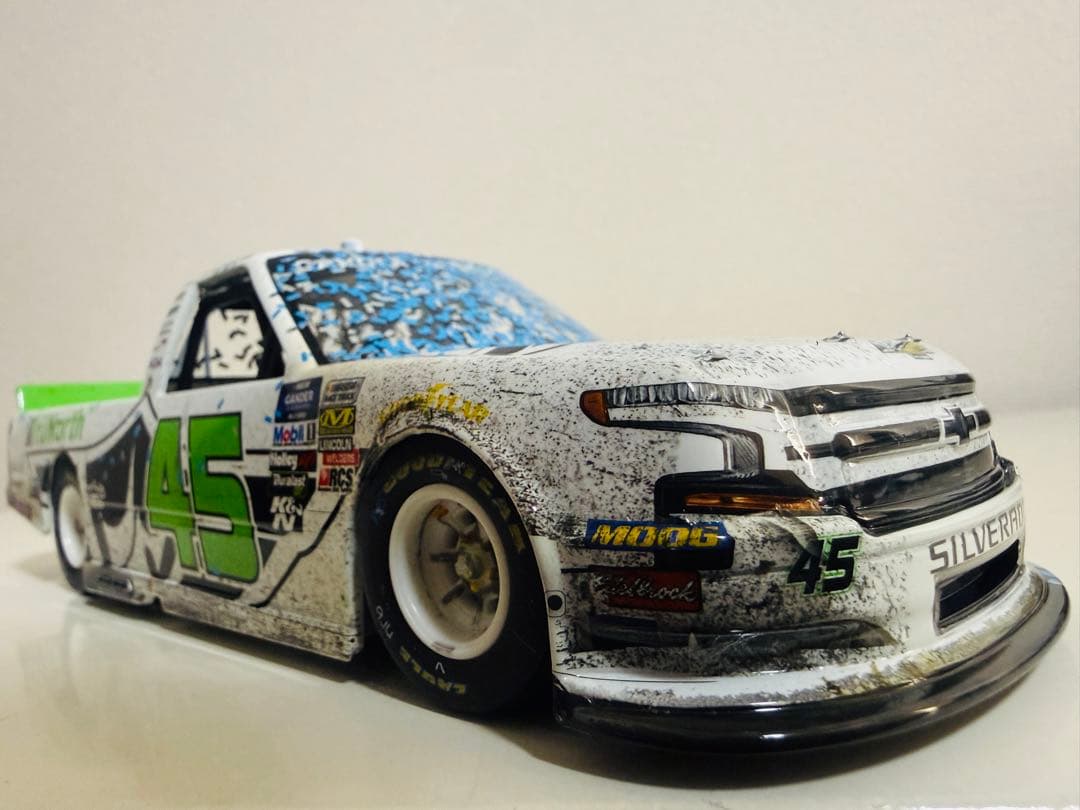 LRC/Chevyシボレー Silveradoシルバラード #45 1/24