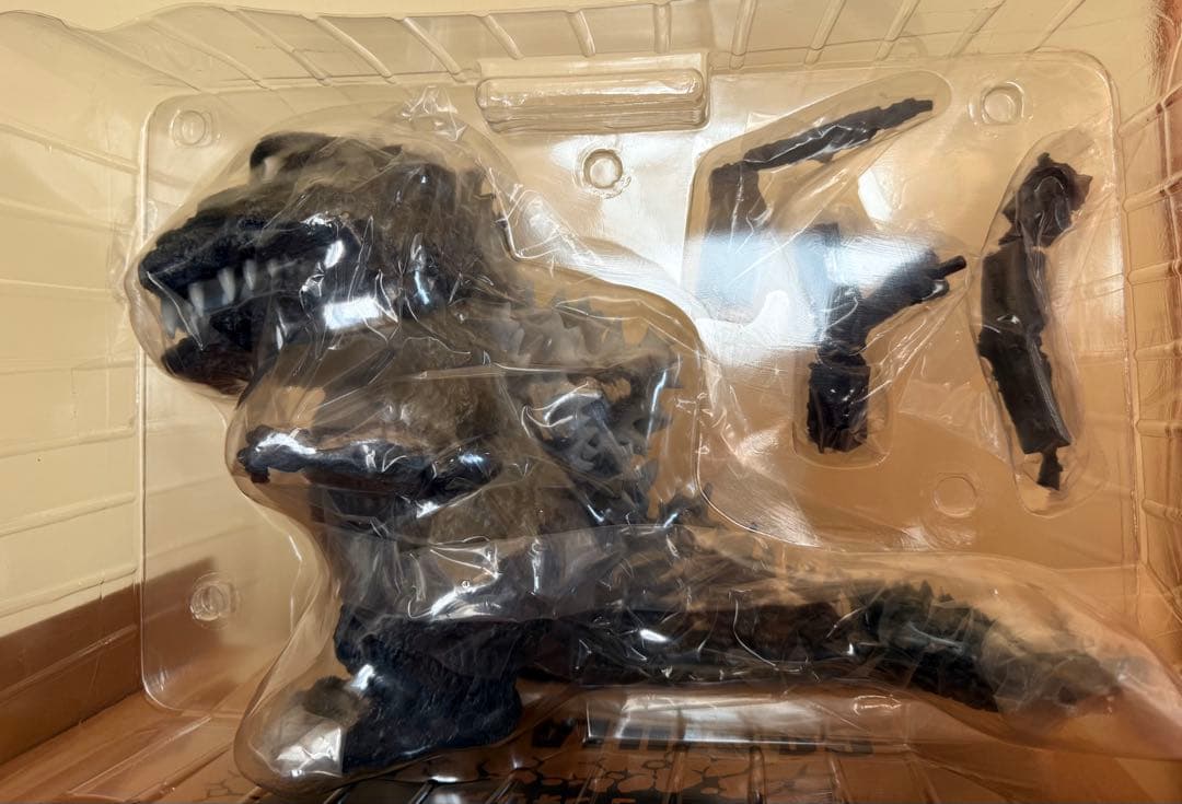 ギガンティックデフォリアル ゴジラ　(1954)モノクロver. フィギュア