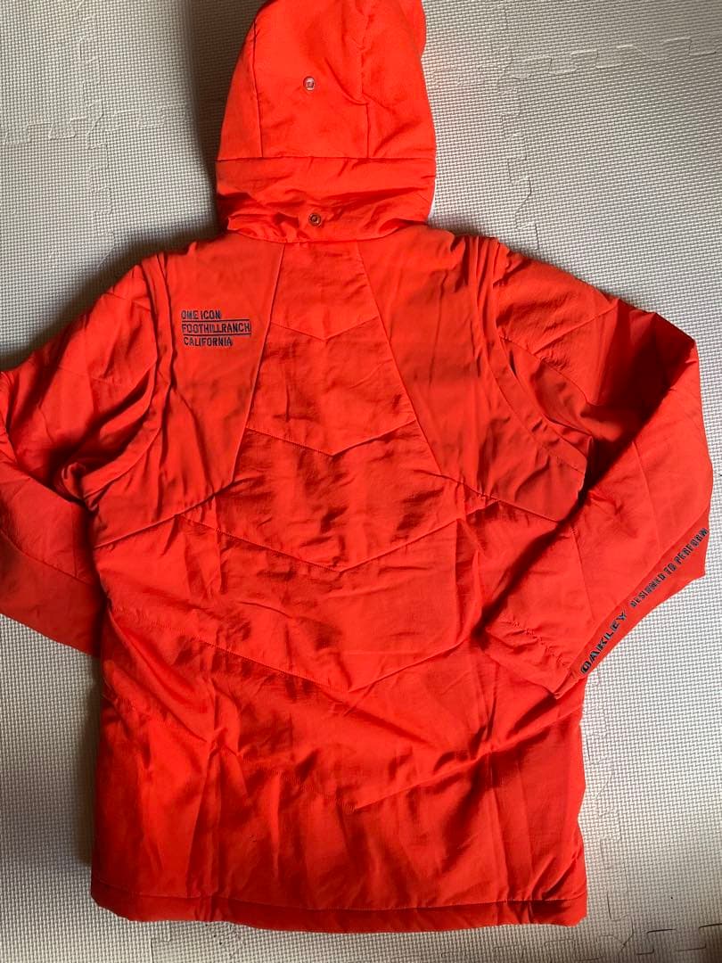オークリー ゴルフ　中綿ジャケット UNEVEN PUFF JACKET 5.0