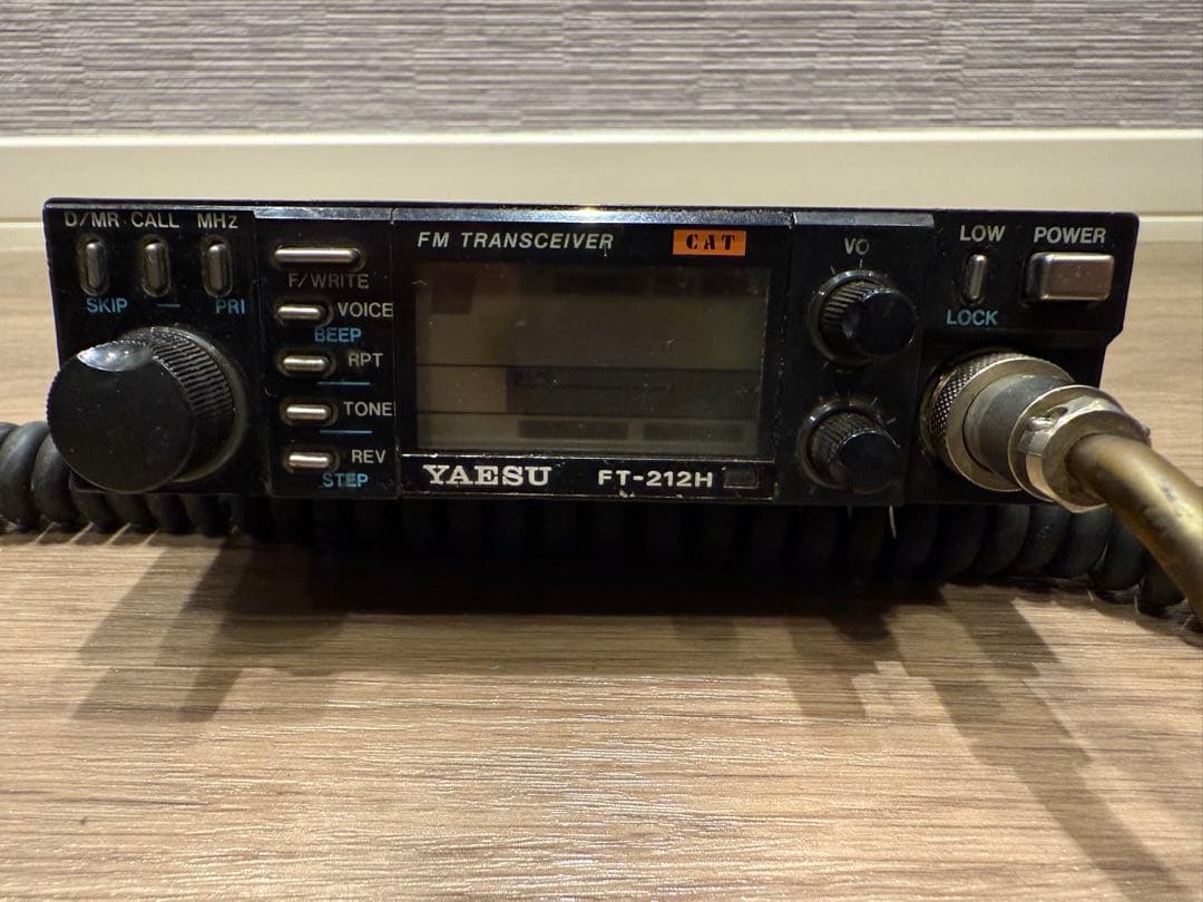 【中古】八重洲無線FT-212H FMトランシーバー アマチュア無線マイクセット