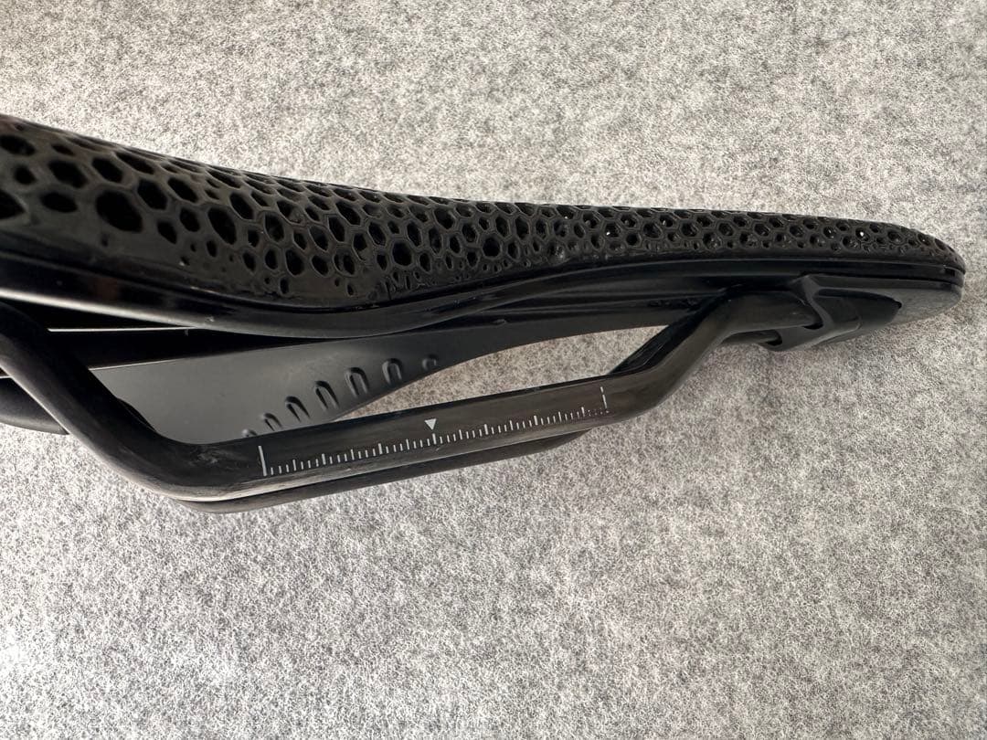 fizik フィジーク アンタレス VERSUS EVO R1 ADAPTIVE