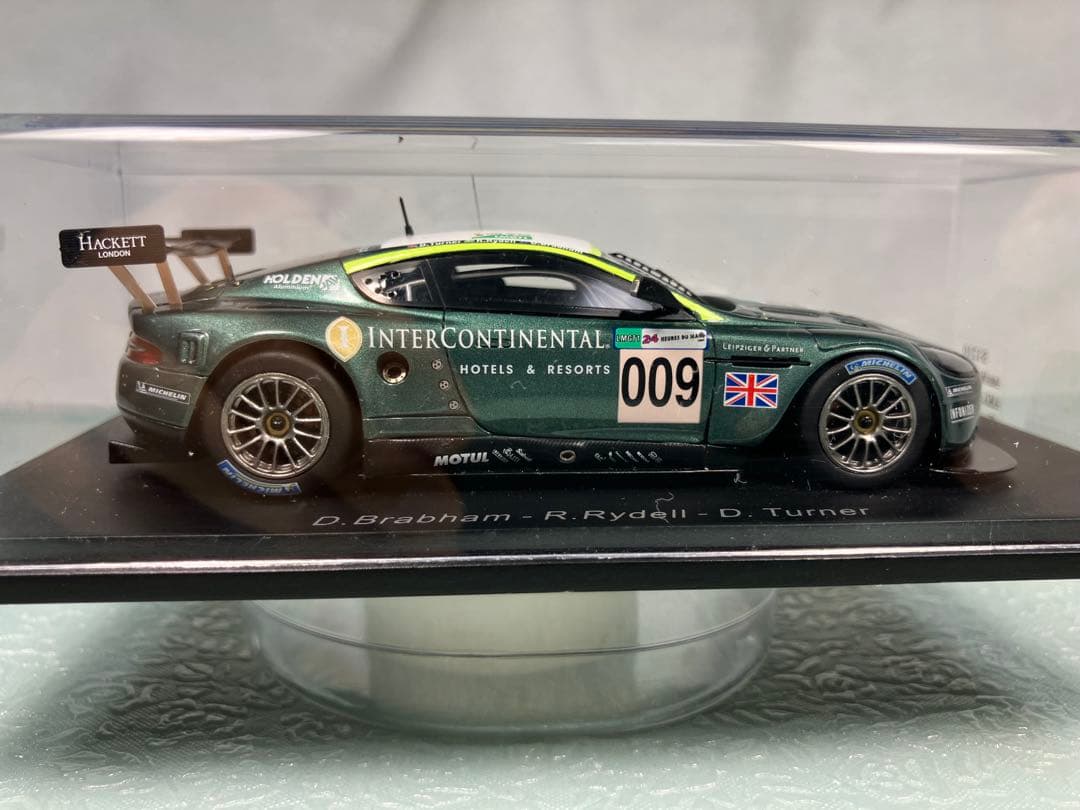 Spark Aston Martin DBR9 ル・マン24H2007クラス優勝