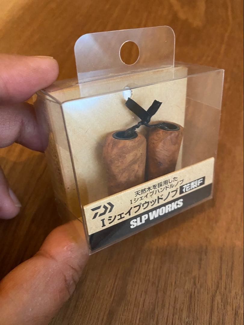 ダイワ　Ⅰシェイプウッドノブ　花梨F 2個セット