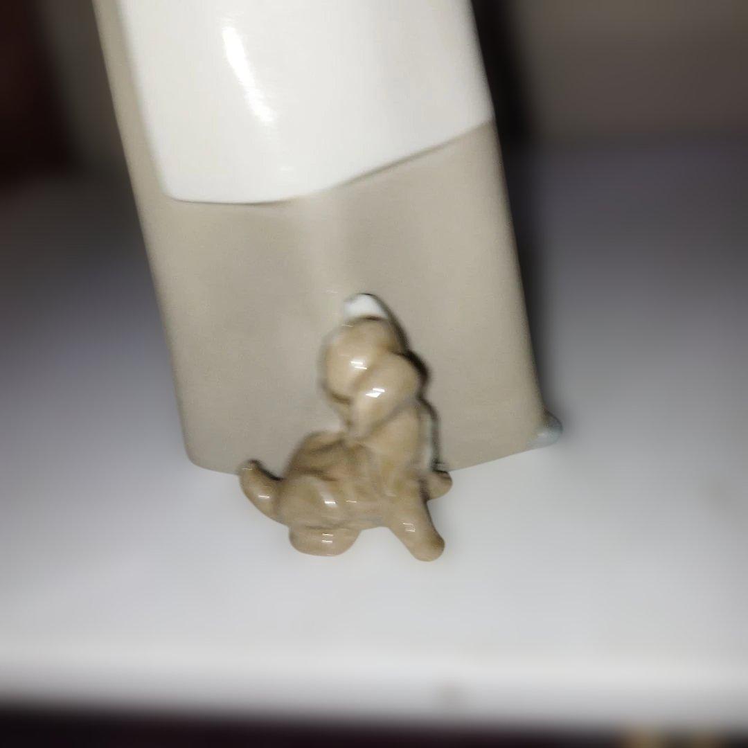 陶器製 女性像 バスケット付き