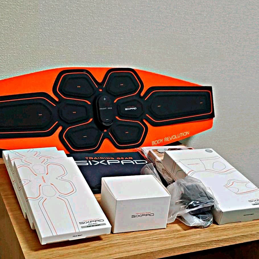 【美品全身用】シックスパッド -Absbelt Bottombelt Set-