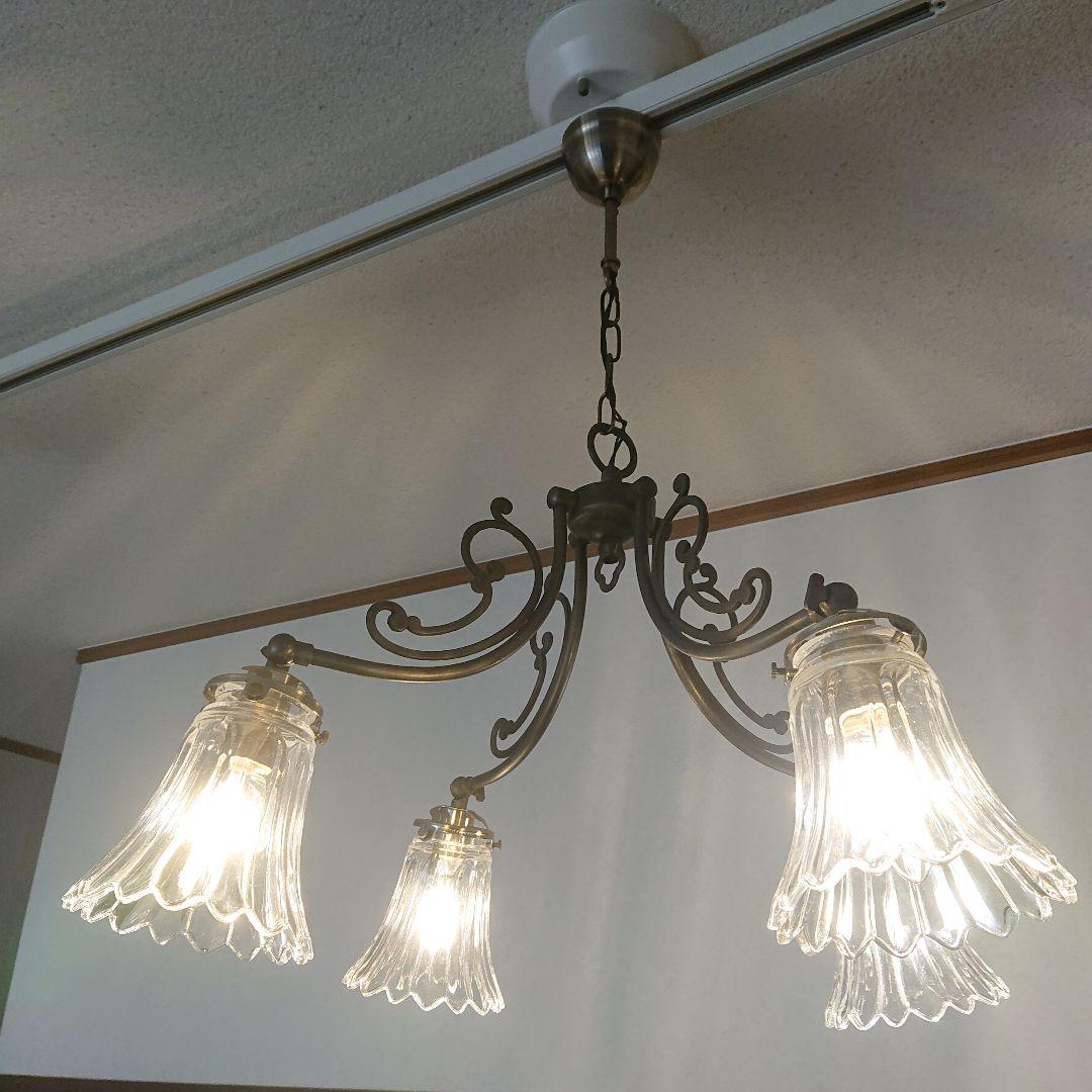 ガラスペンダントライト シャンデリア 4灯 照明器具 アンティーク サンヨウ