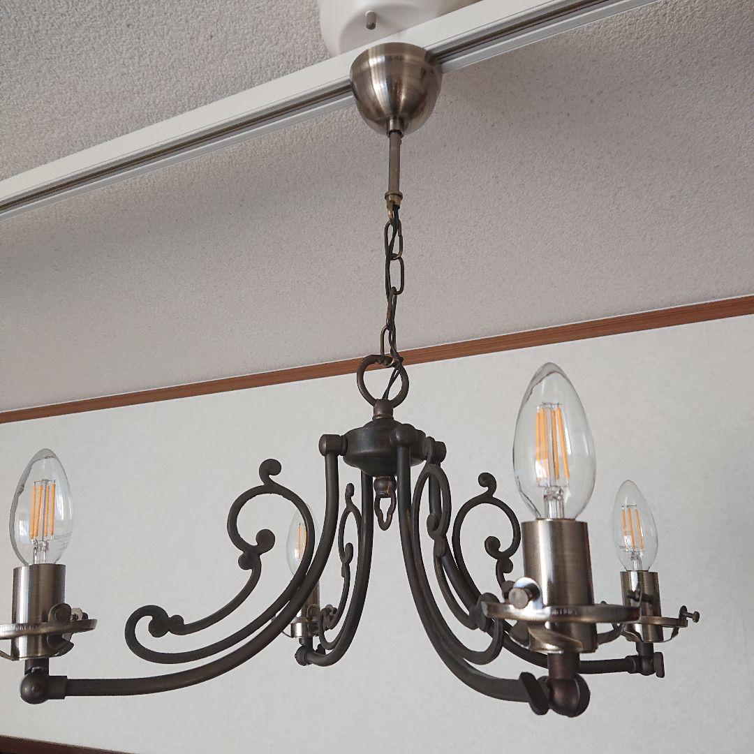 ガラスペンダントライト シャンデリア 4灯 照明器具 アンティーク サンヨウ