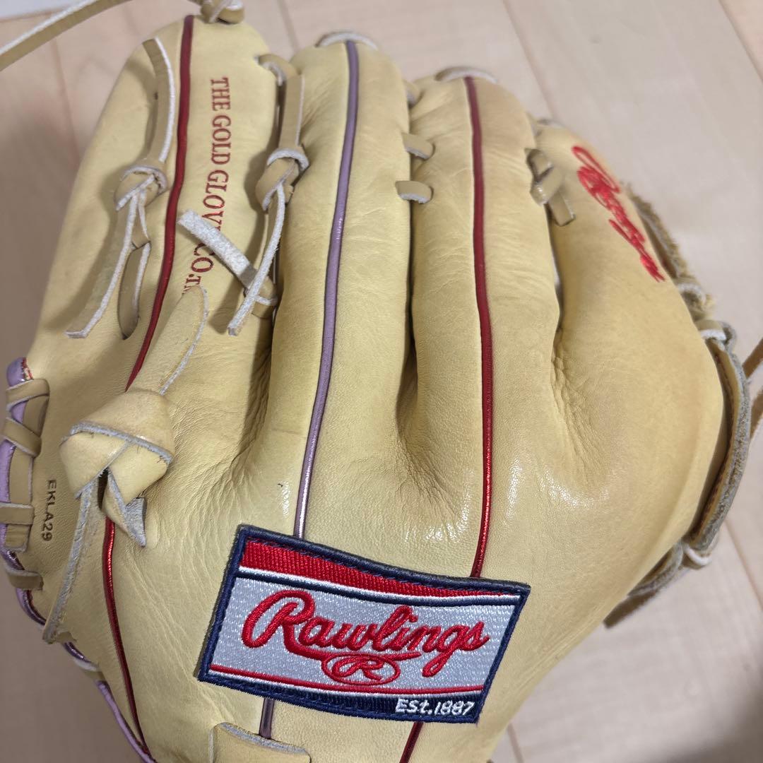 ローリングス軟式投手用グローブ