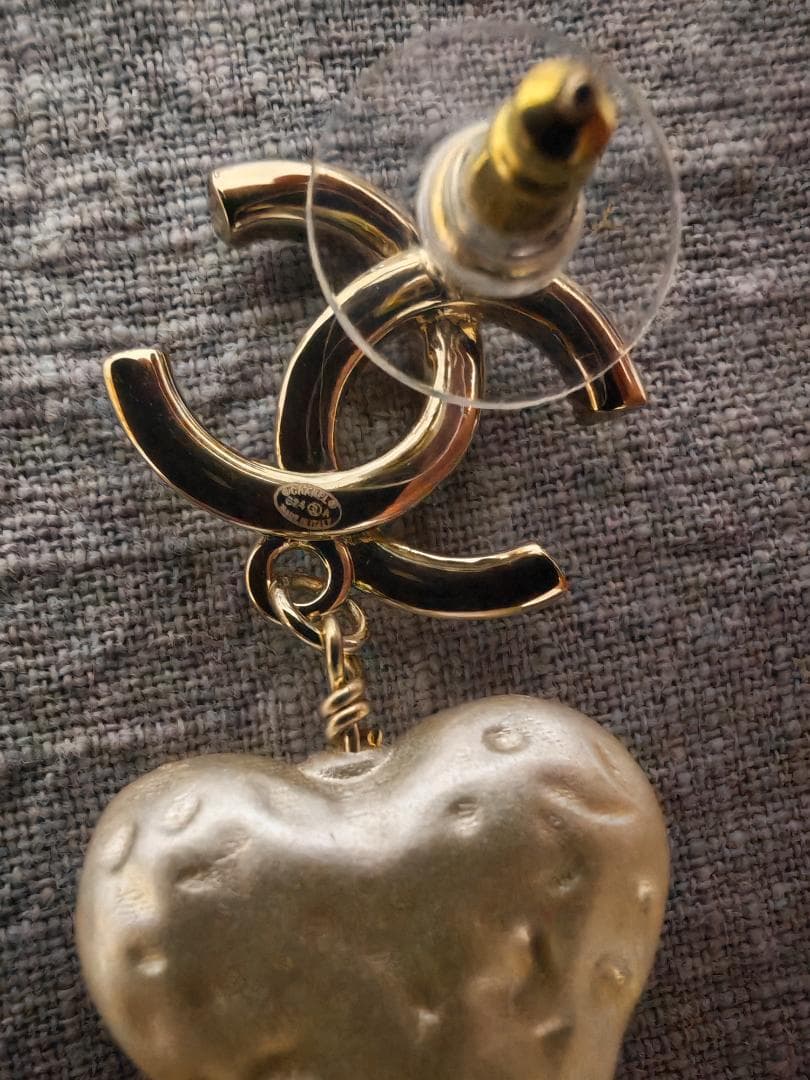 極美品 CHANEL シャネル ピアス CCロゴ ハート パール ゴールド
