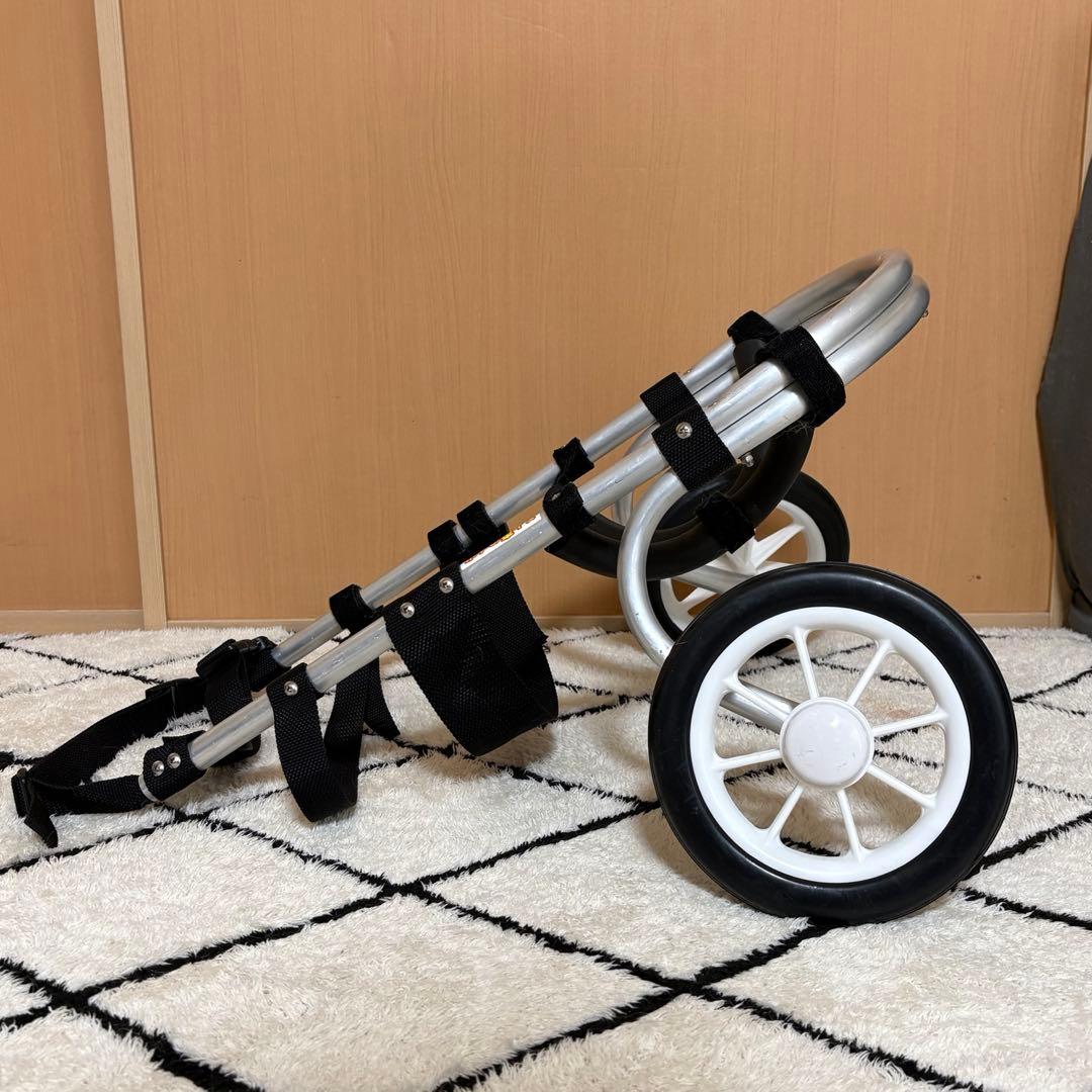 中型犬用車いす　ポチの車イス