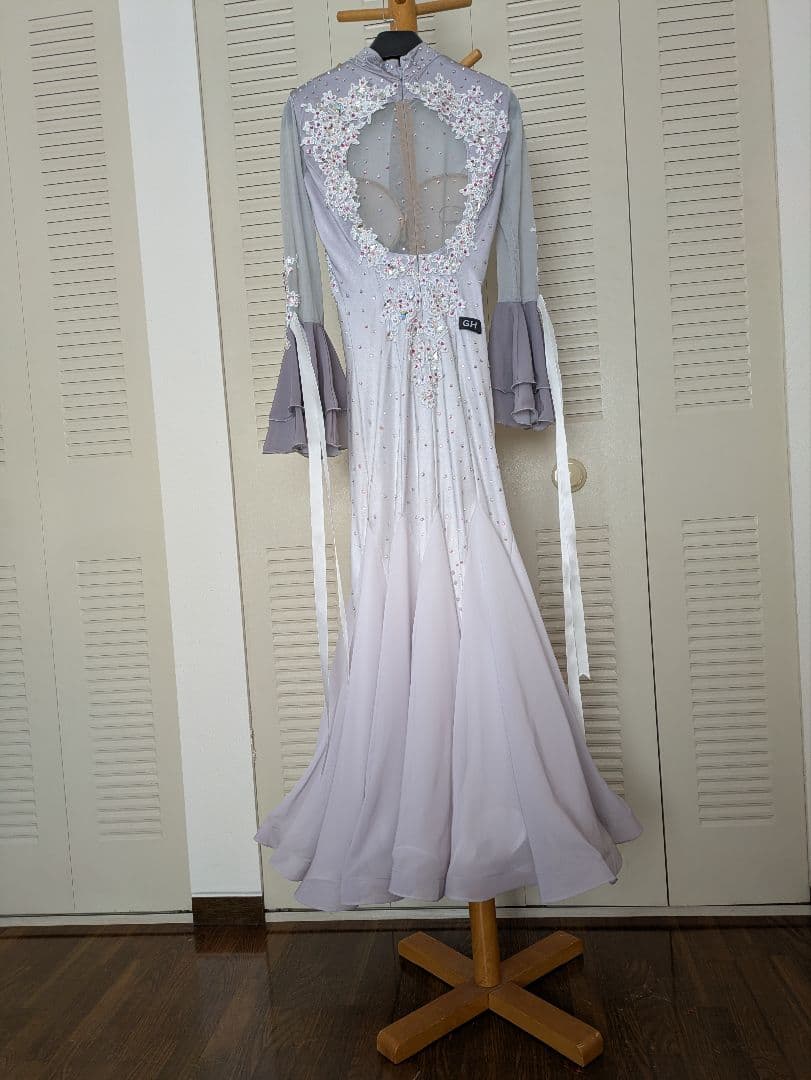 GH 社交ダンスドレス グレーと白のグラデーション