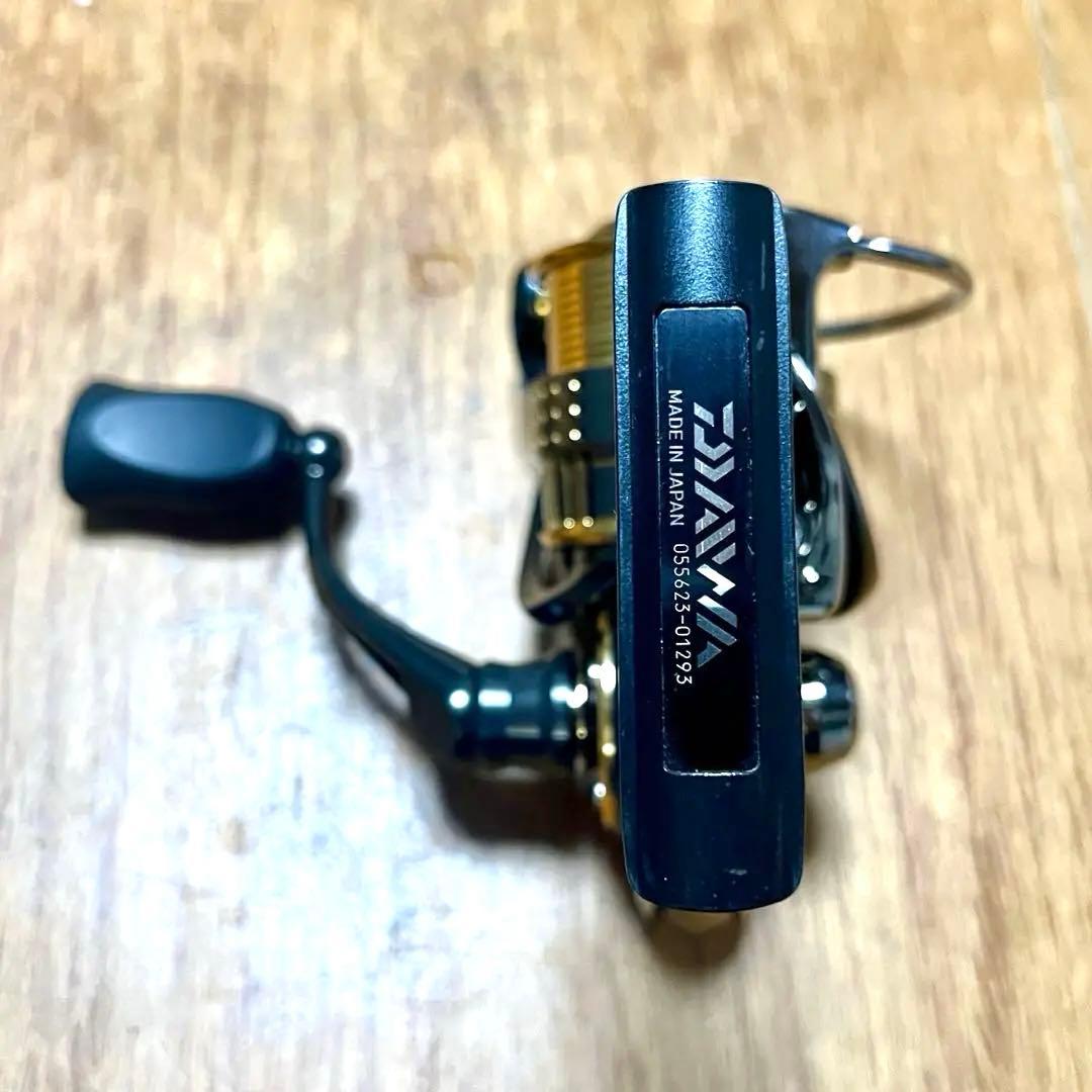 美品　ダイワ 15イグジスト 2003H