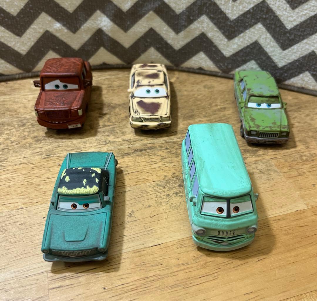 マテル　カーズ　レアなラスティ&ダスティー兄弟と仲間たちの5台セット