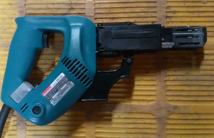 マキタ オートバックスクリュードライバー モデル6836