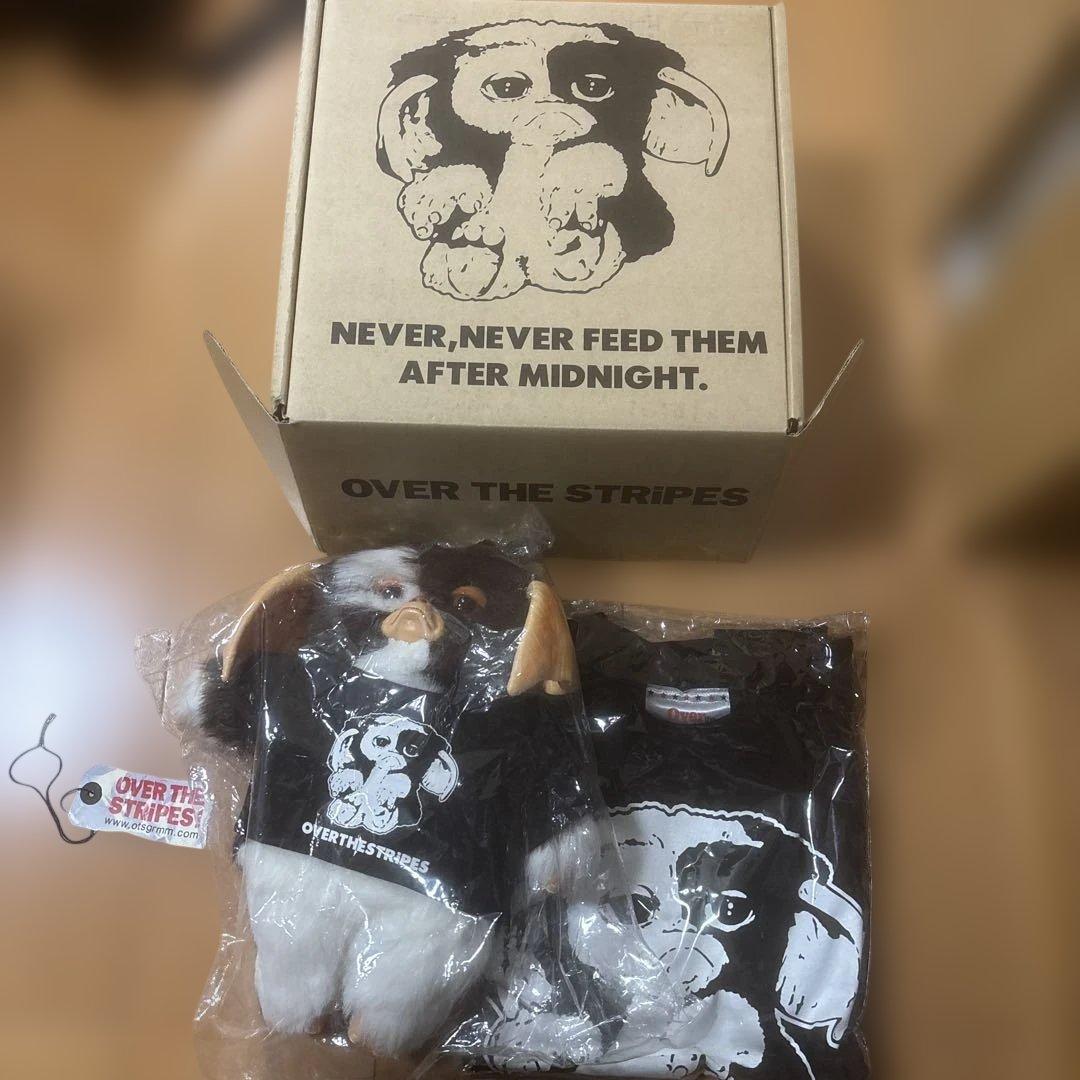OVER THE STRIPES グレムリン　ぬいぐるみ　フィギュアTシャツ付き