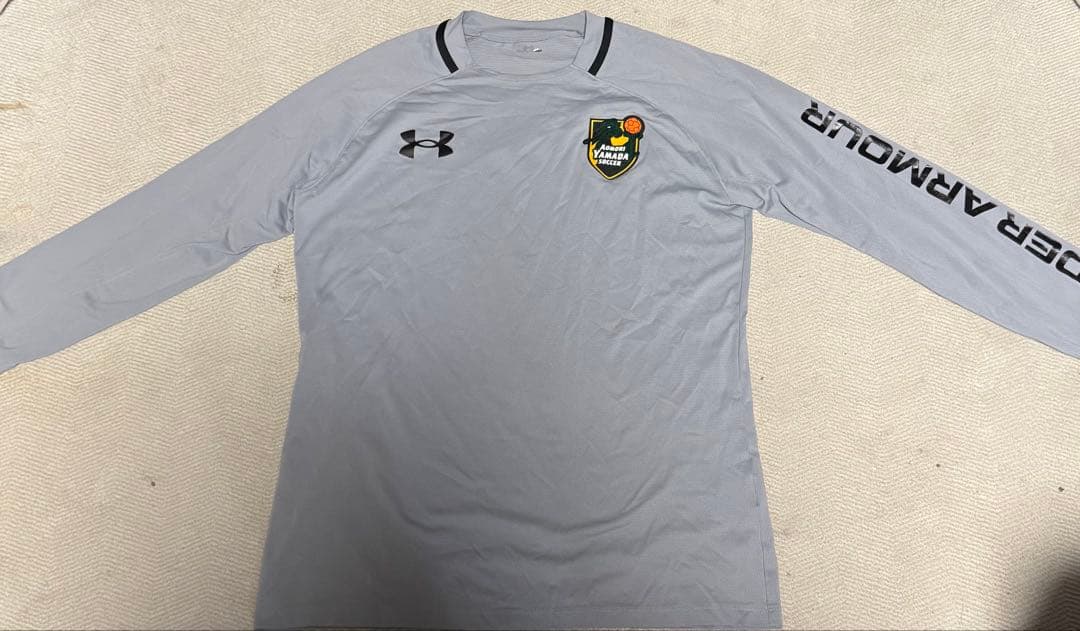 Under Armour 長袖とパンツ上下セット