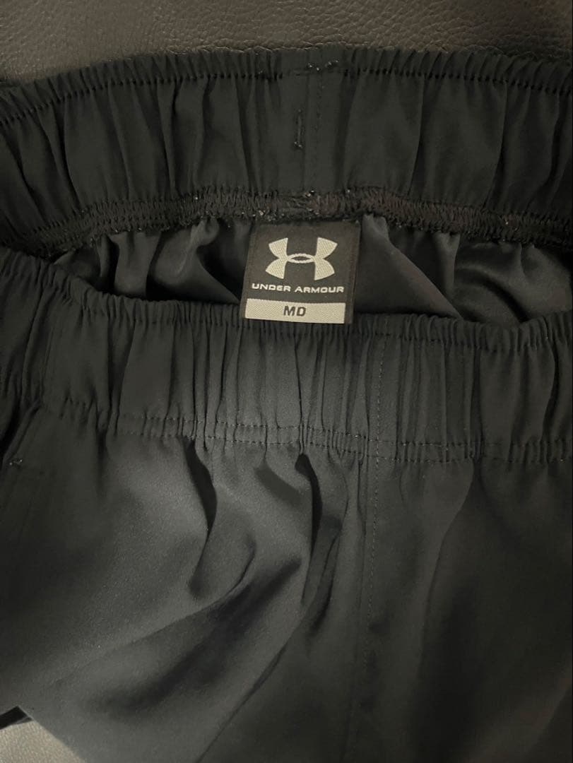 Under Armour 長袖とパンツ上下セット