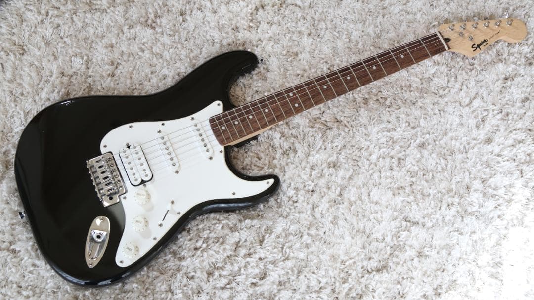 Squier Bullet HSS Stratocaster ブラック　美品