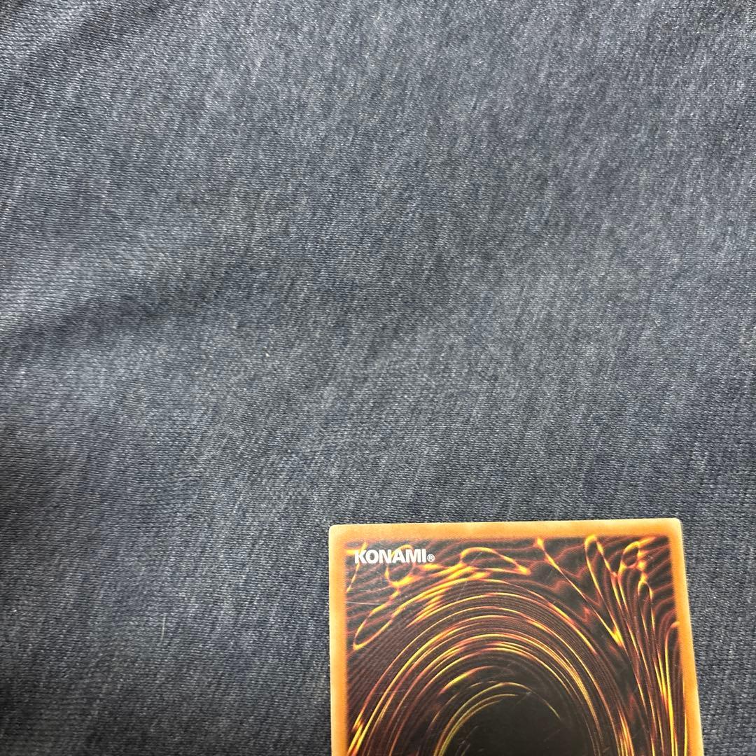 遊戯王　ブラックマジシャン　旧アジア　1st LOB ウルトラ