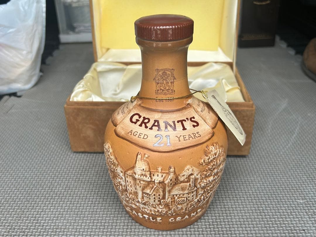 未開栓・グランツ21年 陶器ボトル スコッチウイスキー