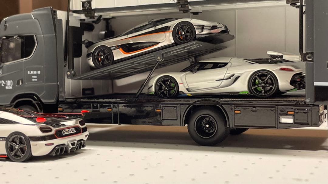 世界1000台限定　frontiart 1/64 ケーニグセグ　ジェスコ