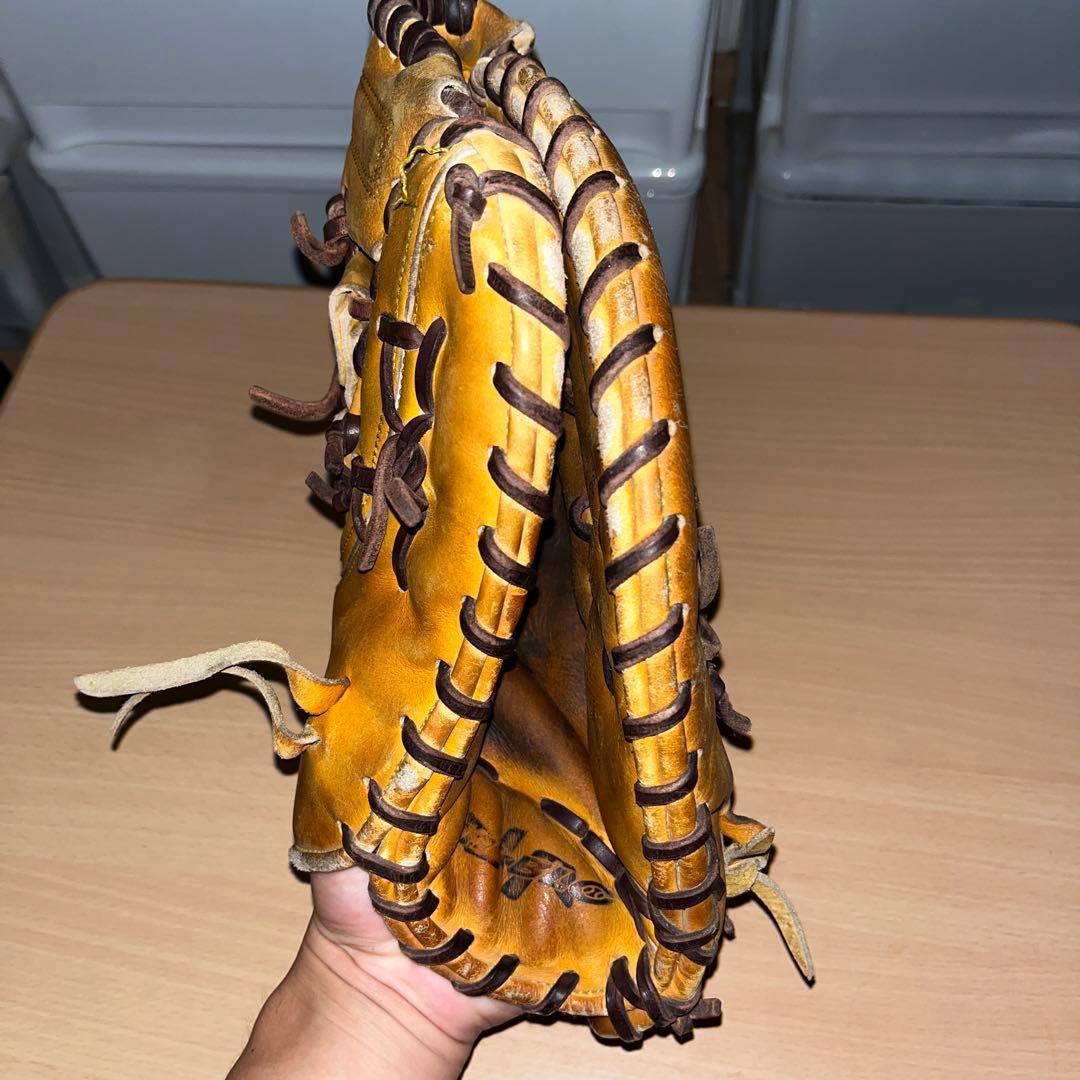 ハタケヤマ　ファースト用グローブ