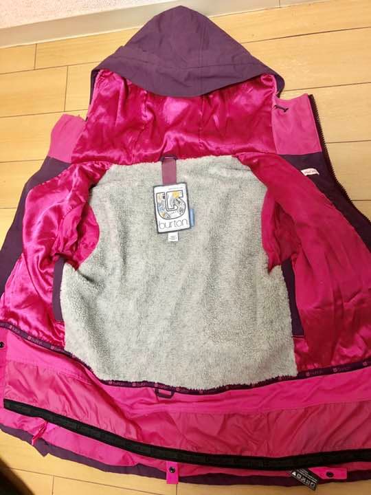 紫のBurtonのレディースウェア