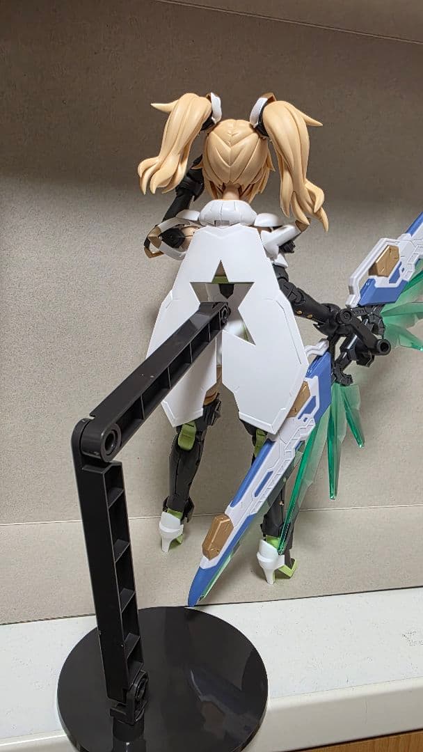 グランデスケール ジェネ　コトブキヤ 【組立済】