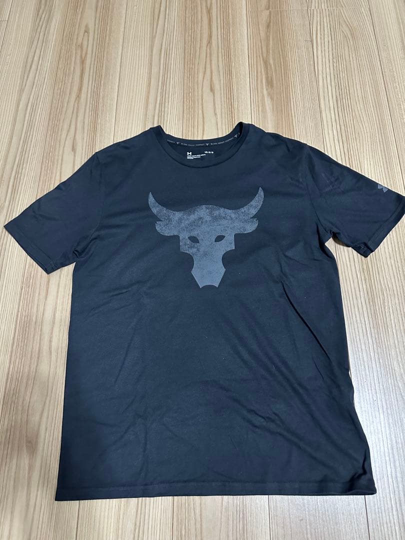 プロジェクトロックTシャツ5枚(L)アンダーアーマーランニングパンツ(XL)